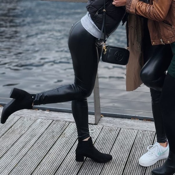 Rieker Sarah 84 Suede Chelsea Ankle Boots - Picture 11 of 12